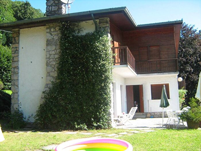 Casa con 6 locali in vendita in Via Massimo d'Azeglio, Centro, Ballabio