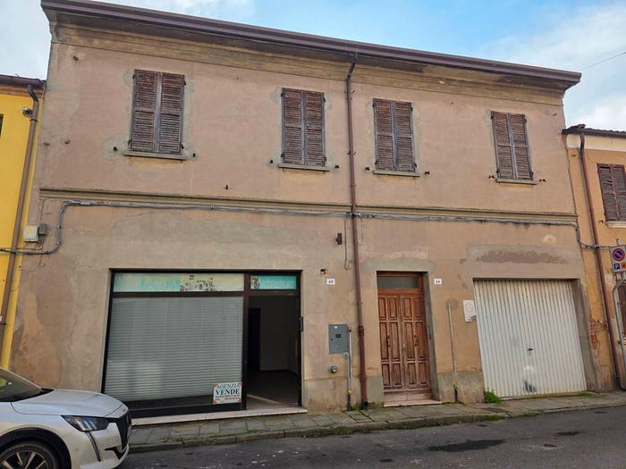 Casa con 6 locali in vendita in Via Roma, Centro, Codigoro
