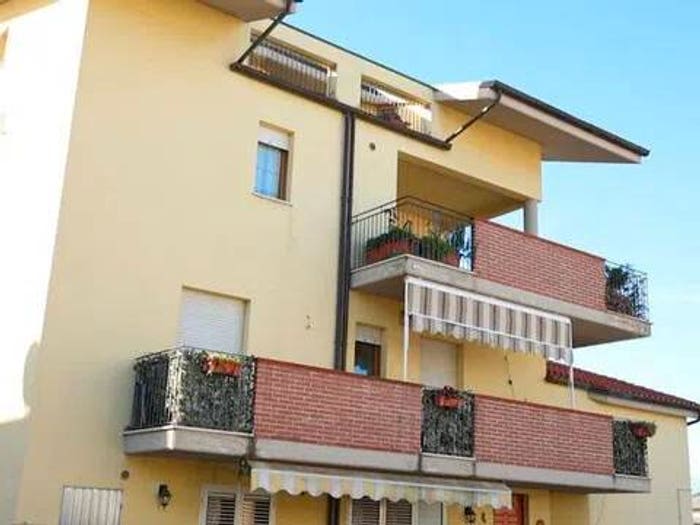 Appartamento con 6 locali in vendita in Via Santa Teresa D'Avila, Villa Carmine, Montesilvano