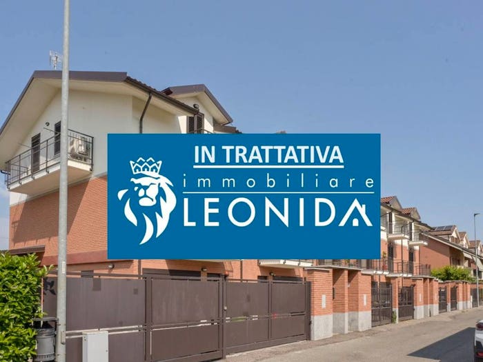 Casa con 5 locali in vendita in Via Solferino, Nichelino
