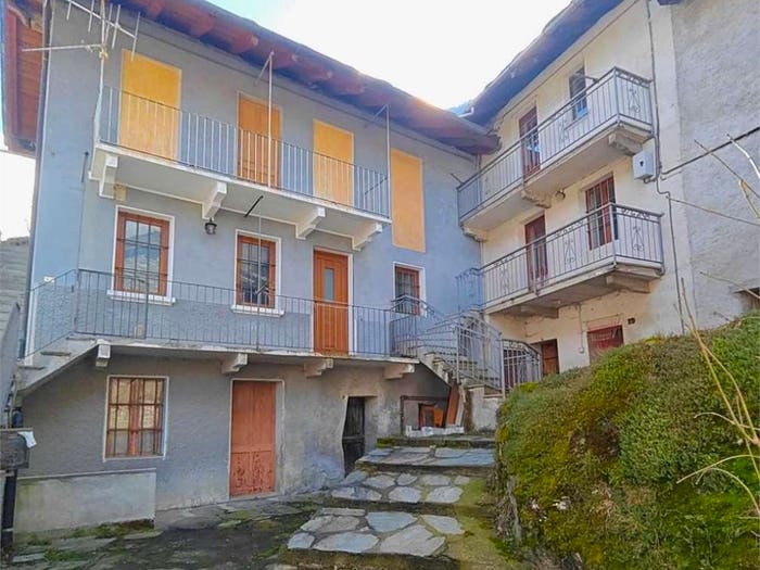 Casa quadrilocale in vendita in Echallod superiore snc, Echallod, Arnad