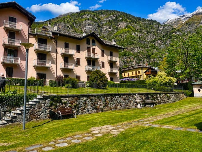 Appartamento trilocale in vendita in Località Tontinel, Issime