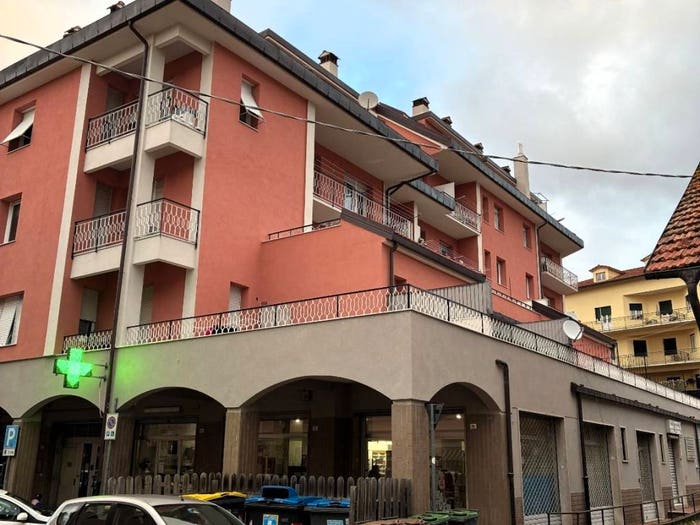 Appartamento monolocale in vendita in Via Umberto Mandelli, Centro, Casella