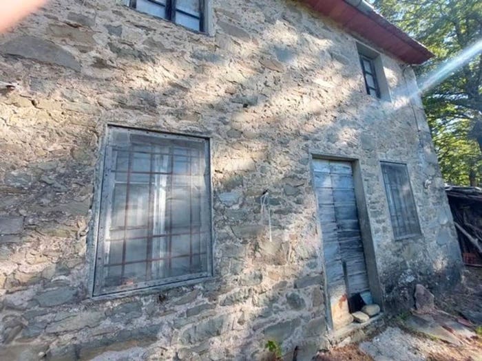 Casa quadrilocale in vendita in Bagni di Lucca