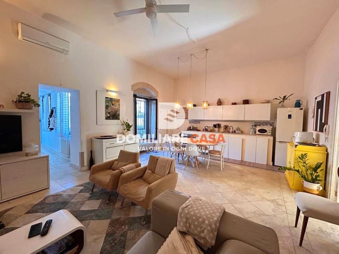 Appartamento quadrilocale in vendita in Via Vittorio dei Prioli, Centro Storico, Lecce