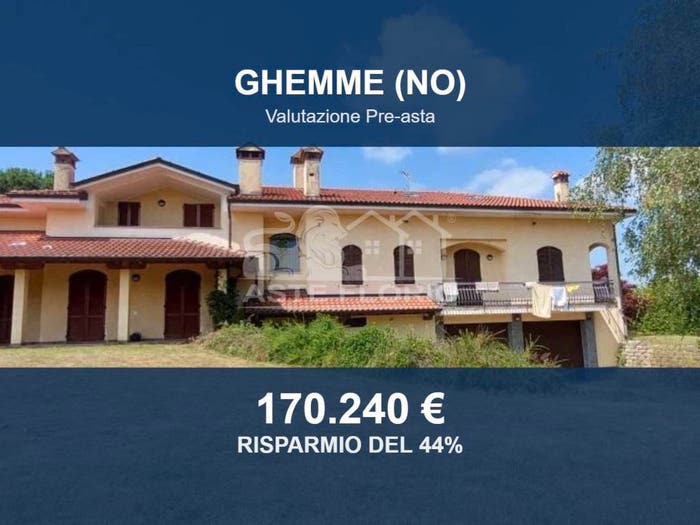Appartamento con 6 locali in vendita in Piazza Meucci, Ghemme