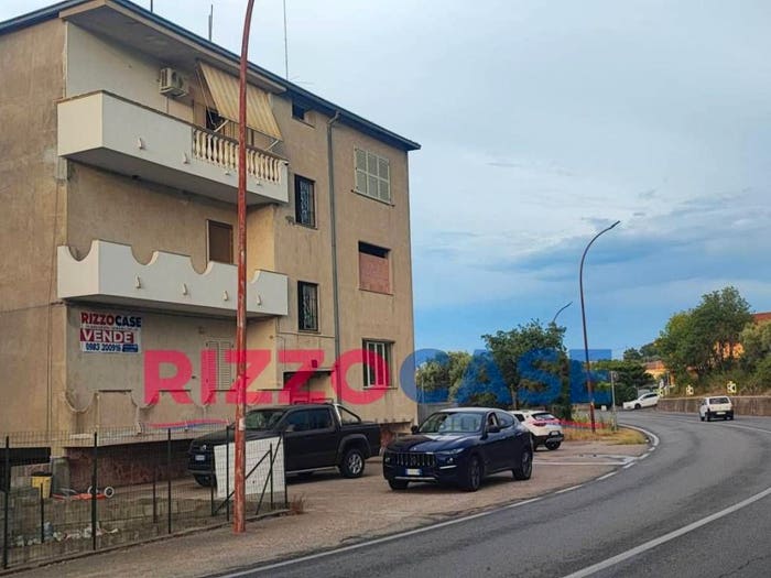 Appartamento trilocale in vendita in Via Gaetano Natale, Cariati