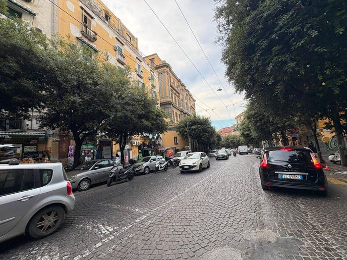 Appartamento trilocale in vendita in Vico della Neve, Stella Materdei, Napoli