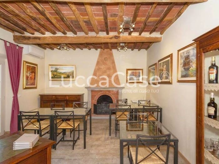 Casa con 6 locali in vendita in Vorno, Capannori