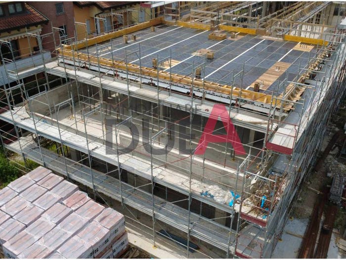 Appartamento quadrilocale in vendita in via Cattaneo, Bernate La Ca', Arcore