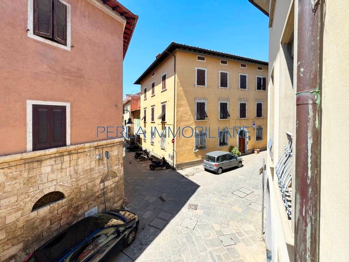 Appartamento quadrilocale in vendita in Via Carlo Lorenzo Ginori, Centro Storico, Grosseto