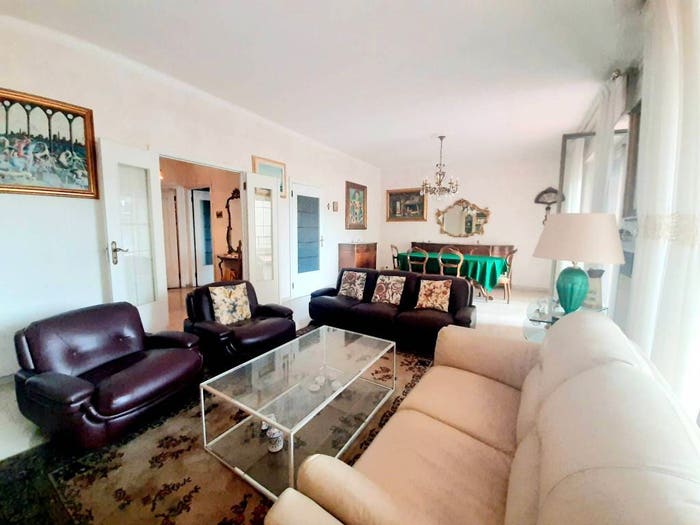 Appartamento con 5 locali in vendita in Viale Virginia Centurione Bracelli, Marassi, Genova