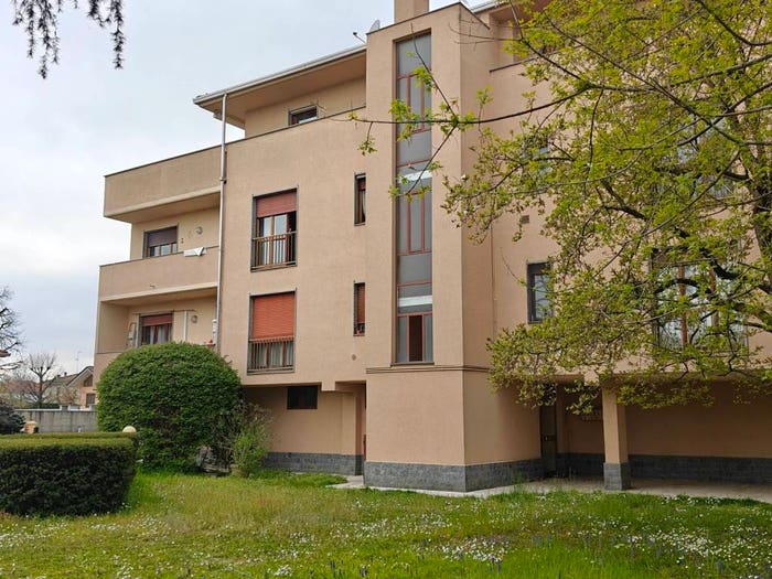Appartamento bilocale in vendita in Via Lavatelli, Centro, Cassolnovo