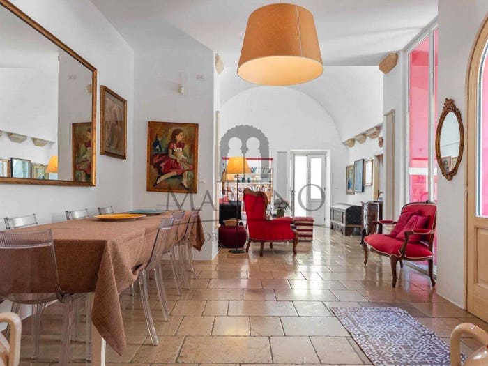 Casa con 6 locali in vendita in Tiggiano