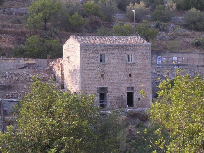 Casa con 6 locali in vendita in Modica Bassa, Modica