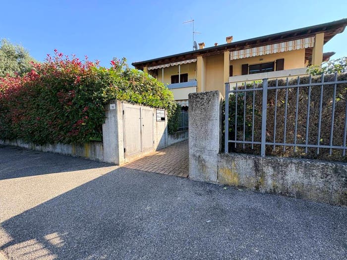 Appartamento bilocale in vendita in Via Edoardo Camera, Vallone, Pavia