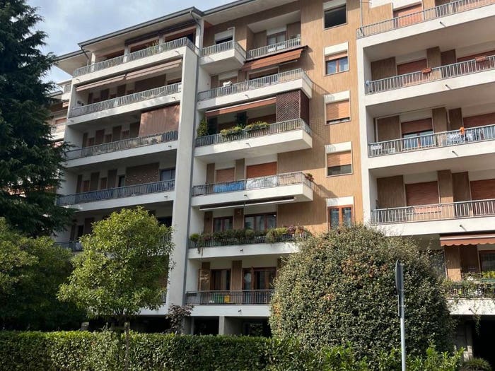 Appartamento quadrilocale in vendita in Via Santa Maria Crocifissa di Rosa, Ospedale, Udine