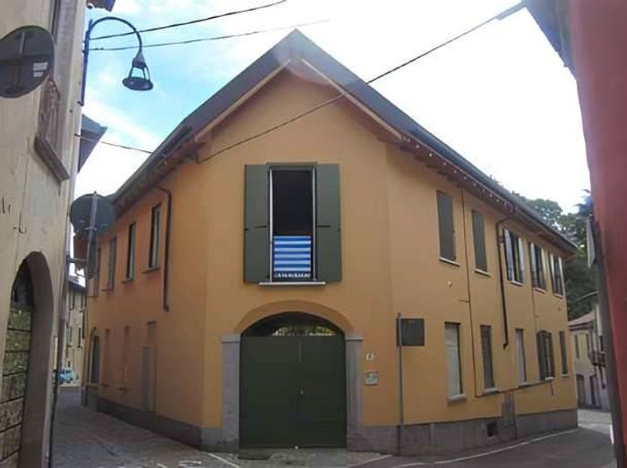 Appartamento trilocale in vendita in Via Chiesa Molinari, Centro, Erba