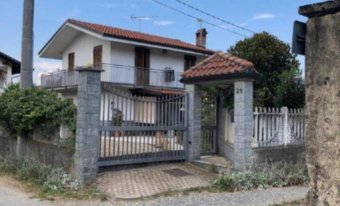 Casa trilocale in vendita in Frazione Perrero, Perrero, Barbania