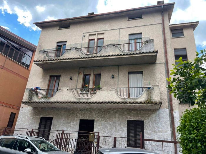 Appartamento quadrilocale in vendita in Via Monti Albani, Monterotondo Scalo, Monterotondo