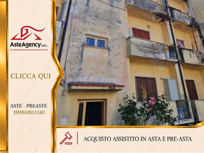 Appartamento quadrilocale in vendita in Via dei Marsi, Centro, Carsoli