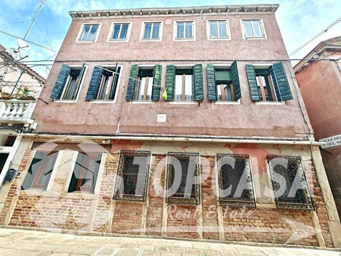 Appartamento trilocale in vendita in Calle Stella, Arsenale Giardini della Biennale, Venezia