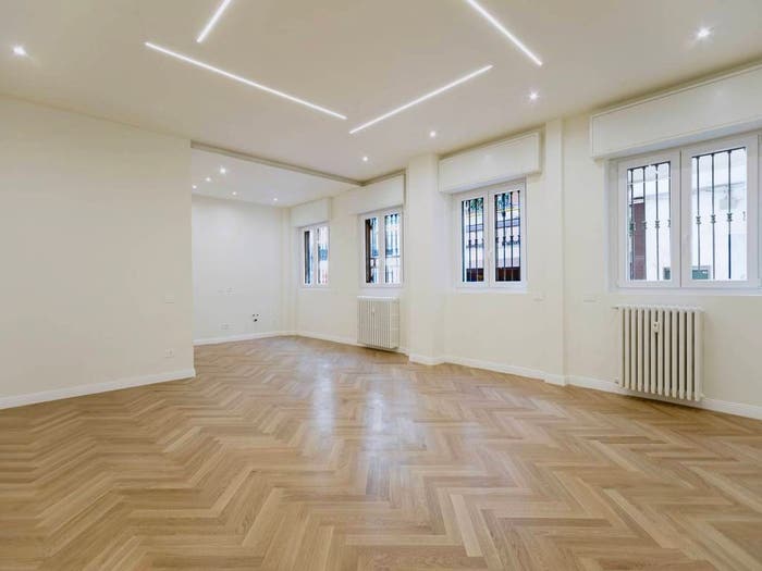 Appartamento trilocale in vendita in Via San Luca, Ticinese, Milano