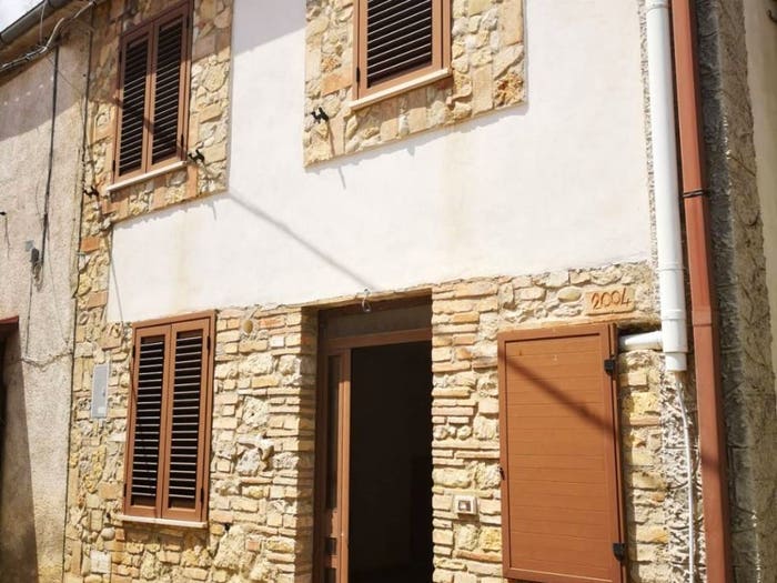 Casa trilocale in vendita in Contrada Macchie, Macchie, Farindola