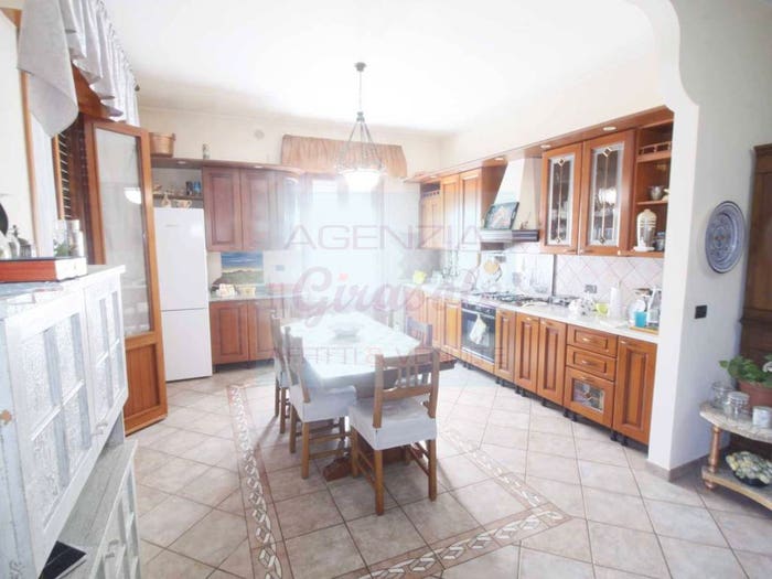 Appartamento con 5 locali in vendita in Contrada Rio Moro, Colonnella