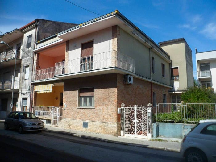 Appartamento quadrilocale in vendita in Via Sandro Pertini, Airola