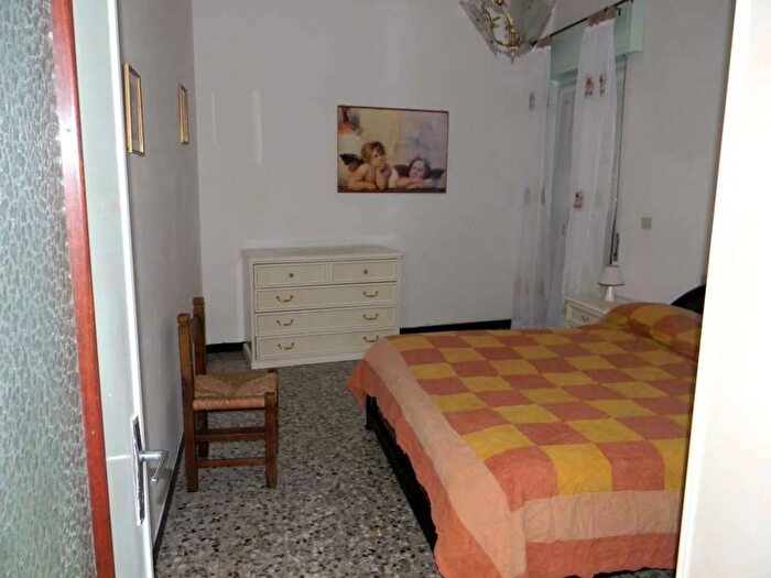 Appartamento con 5 locali in vendita in Via Aurelia SNC, Centro, Loano