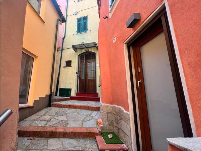 Appartamento bilocale in vendita in Via Luigi Faggi, Bergeggi
