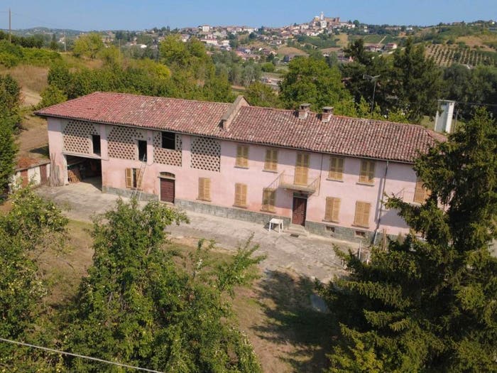 Casa con 6 locali in vendita in Via Convento, Montegrosso d'Asti