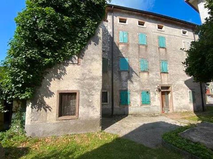 Casa con 6 locali in vendita in Lastra, Alpago