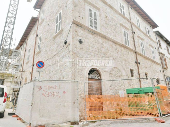 Appartamento trilocale in vendita in Via Tullio Lazzari, Ascoli Piceno