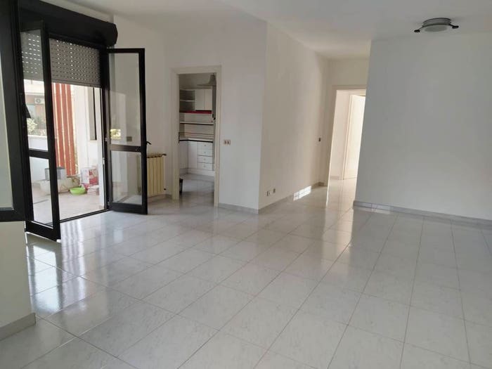 Appartamento trilocale in vendita in Viale della Stazione, Latina Scalo, Latina