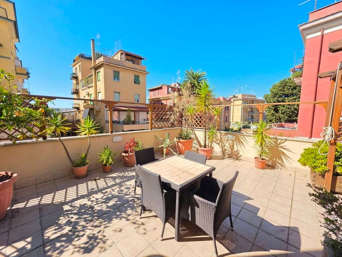 Appartamento bilocale in vendita in Via di Monte del Gallo, Gregorio VII Piccolomini, Roma