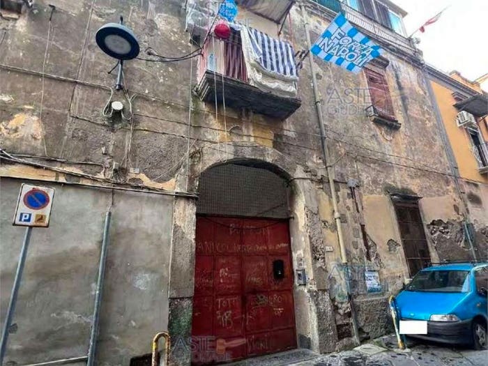 Appartamento con 6 locali in vendita in Vico Ascione Ercolano NA Italia, Centro, Ercolano