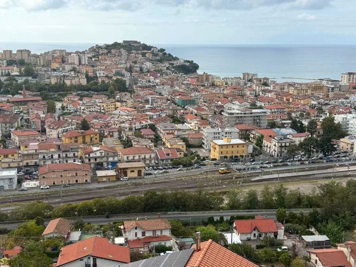 Appartamento trilocale in vendita in Via delle Ginestre, Centro, Agropoli