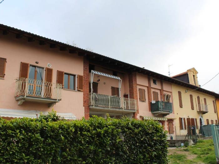 Casa in vendita in Via Pertengo, San Raffaele Cimena