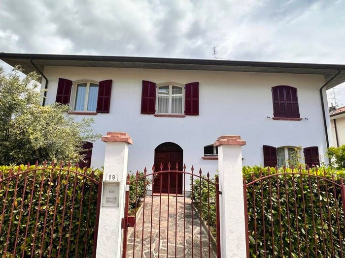Appartamento quadrilocale in vendita in Via Domenico Berlati, Cà Ossi, Forlì