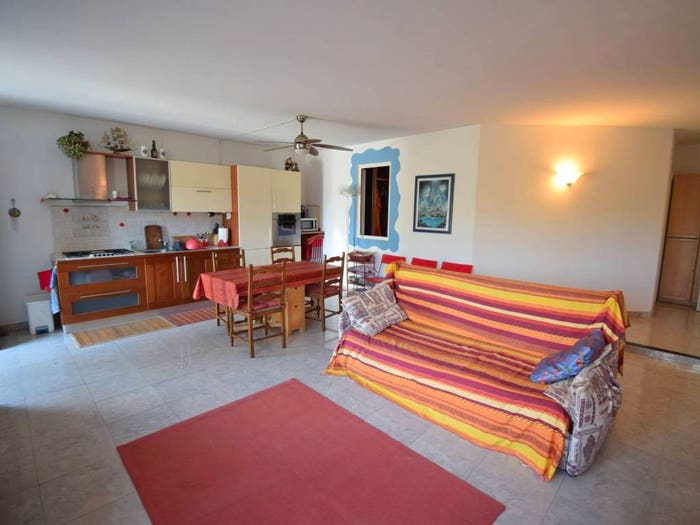 Appartamento monolocale in vendita in Via Diano San Pietro, Diano Castello