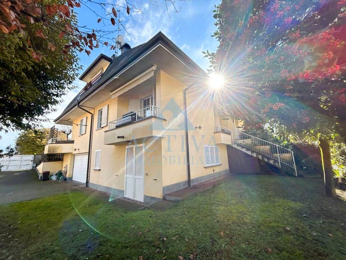 Casa trilocale in vendita in Via Niccolò Tommaseo, Centro, Magnago