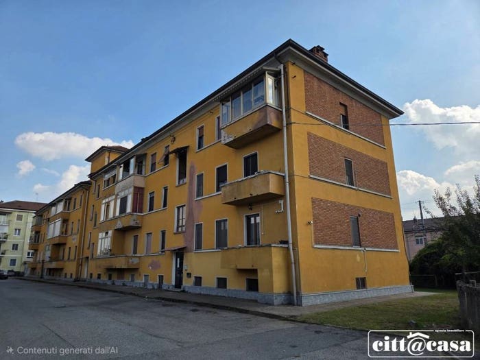Appartamento trilocale in vendita in Via Montanaro, Centro, Chivasso