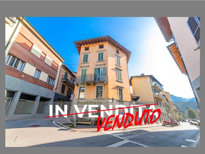 Appartamento trilocale in vendita in Via Guglielmo Marconi, Centro, Gazzaniga