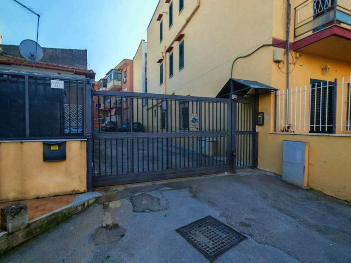 Appartamento quadrilocale in vendita in Via Cruillas, Cruillas, Palermo