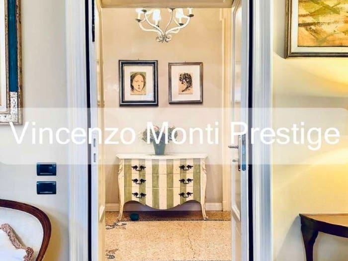 Casa con 6 locali in vendita in Via abbondio San Giorgio, Arco della Pace, Milano