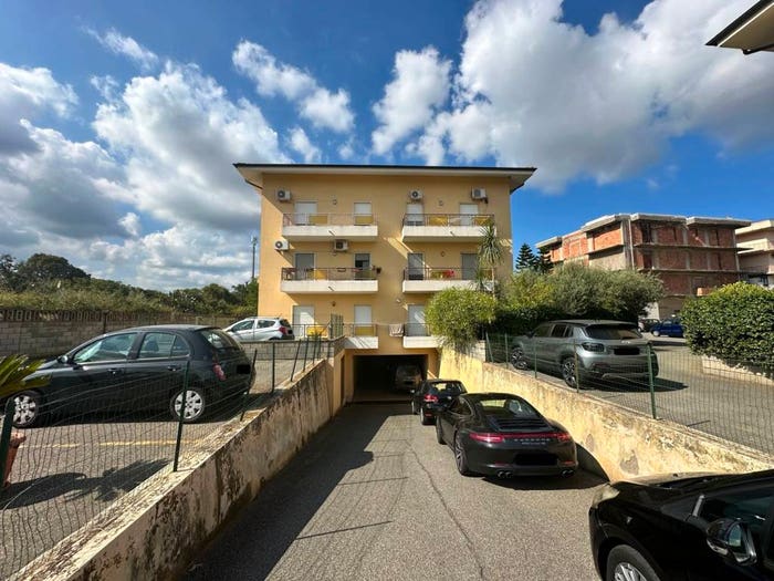 Appartamento con 5 locali in vendita in VIA GIUSEPPE GARIBALDI, Centro, Barcellona Pozzo di Gotto