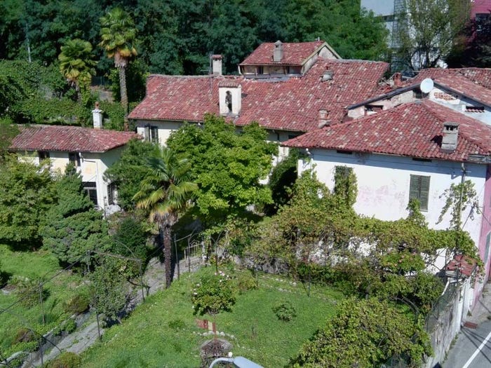 Casa con 6 locali in vendita in Via Strecciolo, Lucino, Montano Lucino