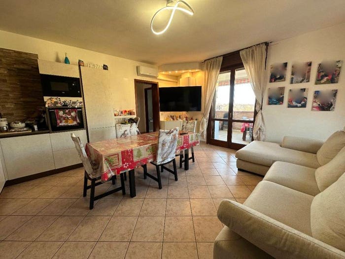 Appartamento trilocale in vendita in Centro, Gualtieri